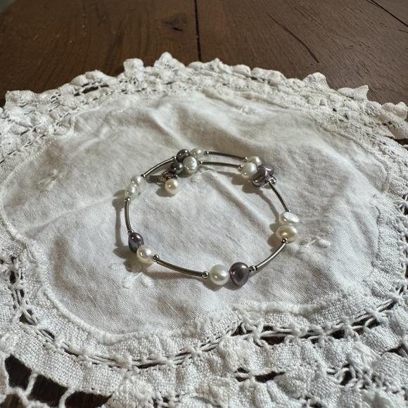 Vantel Pearls White & Silver Wrap Bracelet. - Picture 3 of 6